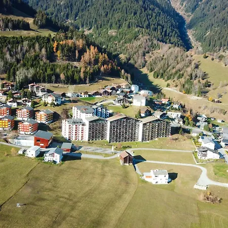 B 032 By Interhome アパート *