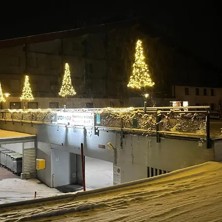 B 032 By Interhome *