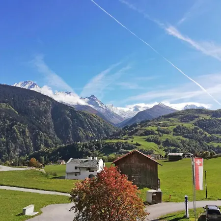 B 032 By Interhome 디센티스