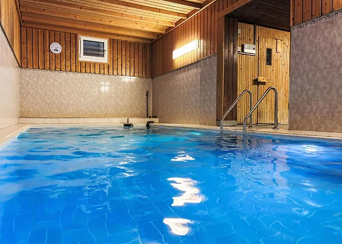 B 032 By Interhome *